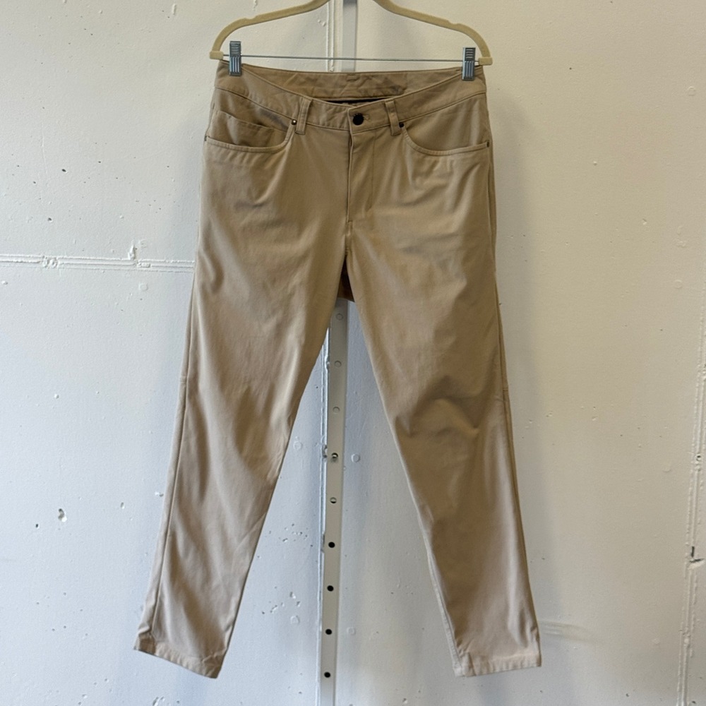 Lululemon Mens Commission Slim-Fit Pant 31 Tan Khaki Warpstreme M5AS08S Casual
